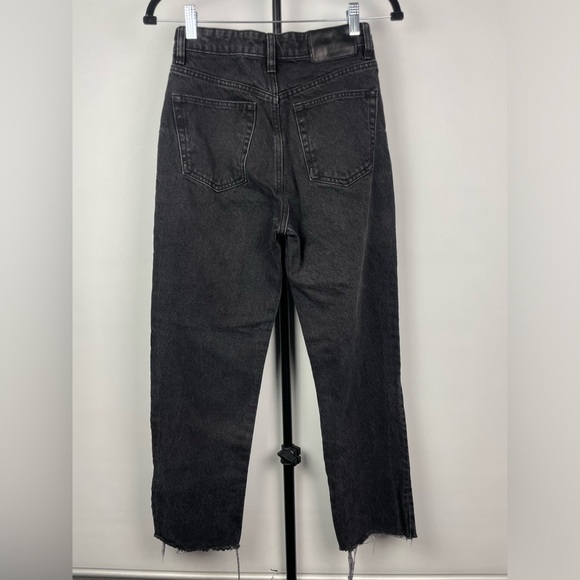 ZARA Washed Black Denim High Rise Button Fly Raw Hem Mom Jeans - Picture 5 of 6